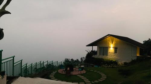 Chinnakanal Hotel | Chill Berg Resort - Bodimettu