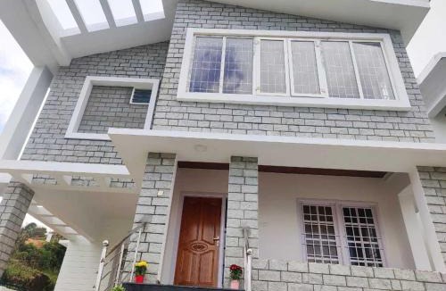 Kodaikanal House | Chill Breeze Castle - 4BHK Villa with Captivating city view & Mountain view, Wifi, Campfire, Homemade Food