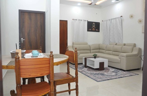 Kumbakonam House | Chithu Home Stay in Temple City