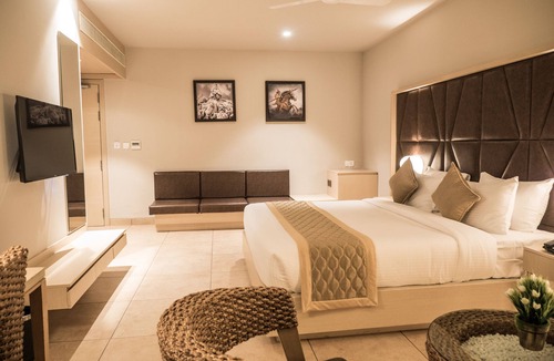 Swamimalai Hotel | Cholaa Dynasty - A Bergamont Hotel