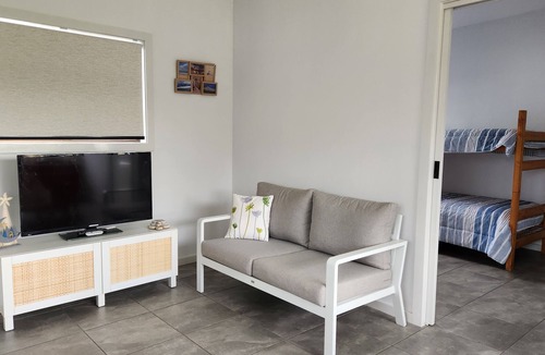 Maloneys Beach Cottage | Chris's Shack at Maloneys Beach is the perfect getaway for your family.