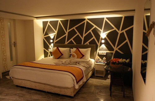 Vadanemelli Hotel | Citrus Classic Mambakkam Chennai