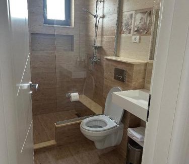 Mioveni Apartment | CIU & BIU Apartament