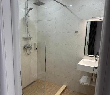 Mioveni Apartment | CIU & BIU Apartament