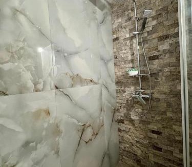 Arad Apartment | Clara's Studio