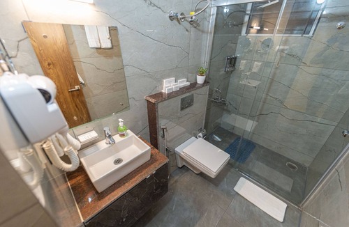 Bengaluru Hotel | Clarks Inn, Airport Bangalore