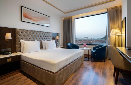 Dehradun Hotel | Clarks Inn Dehradun