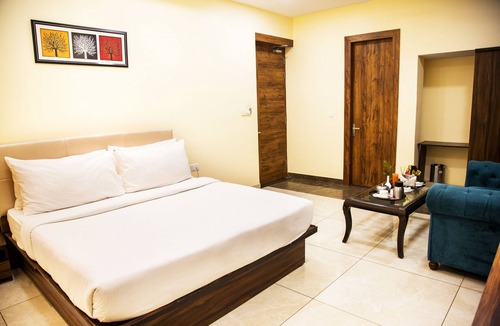 Palia Hotel | Clarks Inn Dudhwa