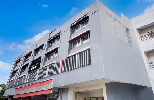 Central Pune House | Classic Hotel Town Plaza