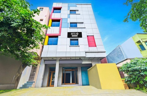 Kurnool House | Classic Nagamayuri Grand
