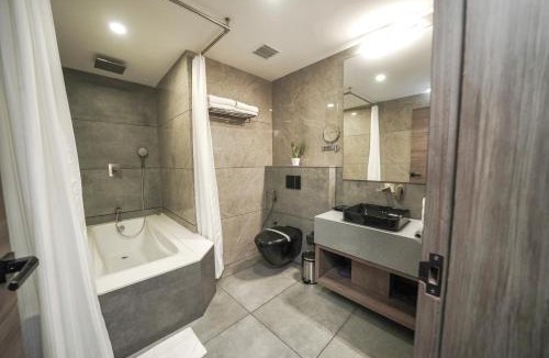 Alappuzha Hotel | Classic Regency
