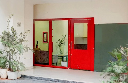 Central Pune House | Classic With Balcony Hotel Town Plaza