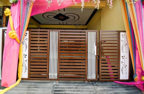 Gorakhpur House | Classic With Balcony Taramandal