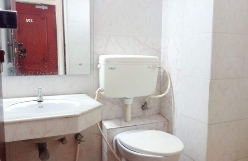 Madurai Main Hotel | Clean&Well Maintanace Rooms Stay