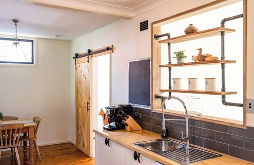 Central Mudgee House | Clematis Cottage Indoor outdoor Mudgee Lifestyle