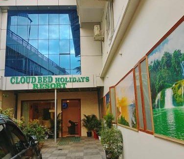 Anachal House | Cloud bed holidays