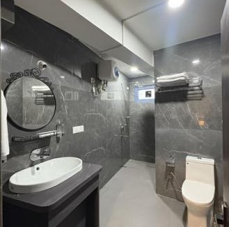 Darjeeling Apartment | Cloud Studio by The Erina House