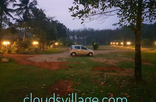 Todupulai House | Clouds village Farm Resort in Manjakunnel Farm House