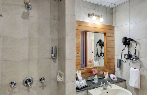 Pudumund Hotel | Club Mahindra Danish Villa Ooty