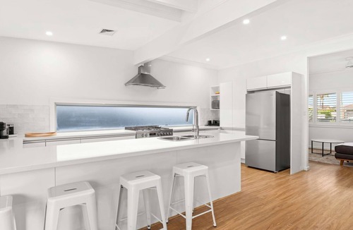 Warilla House | Coastal Family Escape, Pool, Yard & 150m to Warilla Beach