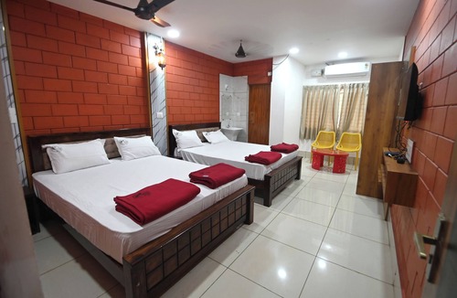 Murudeshwara Hotel | Coco Garden Residency