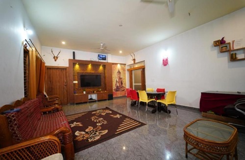 Chikkamagaluru Villa | Coffee and sugarcane