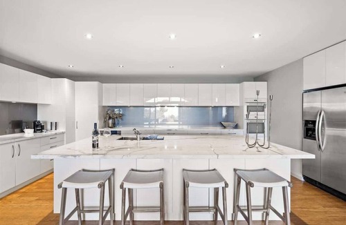 Yallingup Siding House | Cohala—Luxe Hillside Retreat with Theatre & Garden