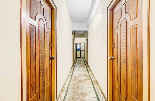 Visakhapatnam House | Collection O Adarsh Nagar Near Kavya Hospital