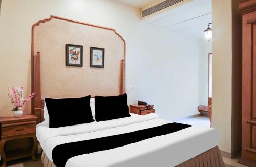 Aundh Hotel | Collection O Baner Road Pune formerly Hotel Rajwada