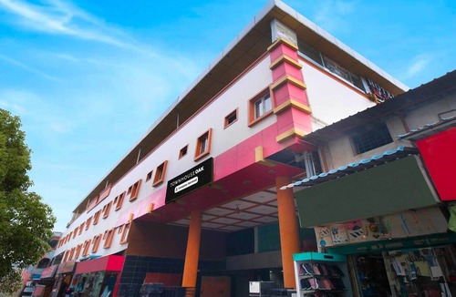 Gajuwaka House | Collection O CMR Mall Gajuwaka