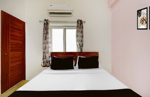 Gachibowli House | Collection O DLF CyberCity Hyderabad