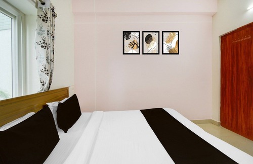 Gachibowli House | Collection O DLF CyberCity Hyderabad
