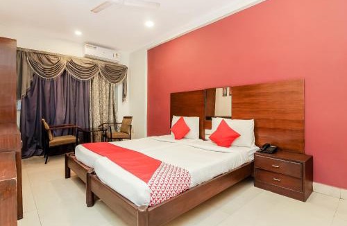 Begumpet Hotel | Collection O Hotel Dolphin Residency Inn