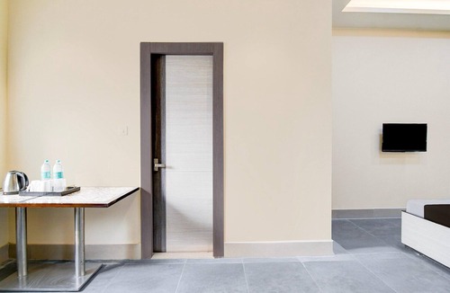 Joka House | Collection O Joka Industrial Plaza