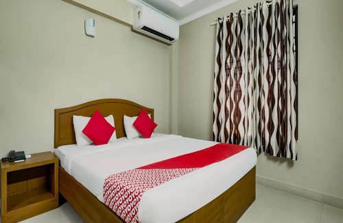 Ernakulam South Hotel | Collection O Kadavanthra Near South Railway Station