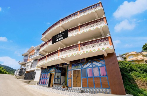 Thalayathimund House | Collection O Murugan Temple Ooty