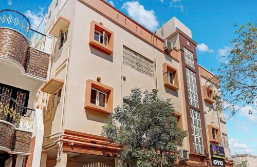 Perumbakkam Hotel | Collection O Orchid Residency Medavakkam