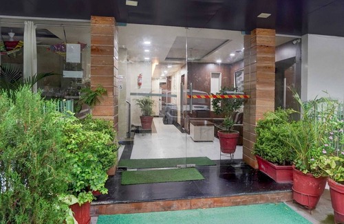 Abu Road House | Collection O Shantivan Bus Terminal