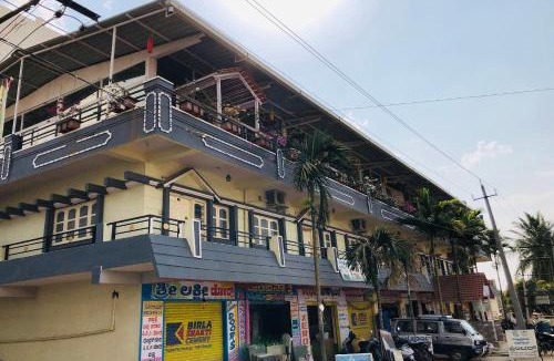 Chikkaballapur Hotel | Collection O V K Lodge