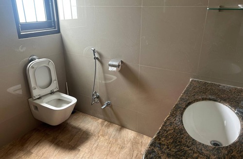 Udaipur House | Colonels Home stay - A home away from home. Set in a scenic natural environment.