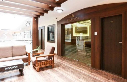 Kalkaji Apartment | comfort in .great location ,sparkling clean,outstanding hospitality.