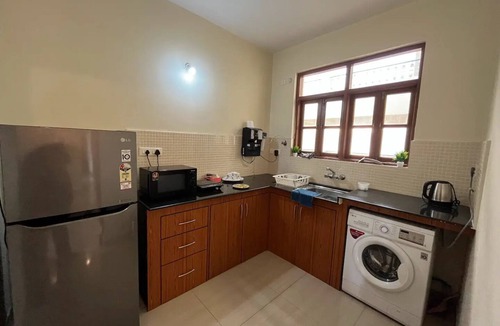 Fatona Apartment | Comfortable 2 BHK with pool Betalbatim beach