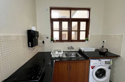 Fatona Apartment | Comfortable 2 BHK with pool Betalbatim beach