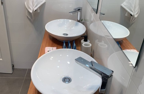 Kareela Apartment | Comfortable 3 bedroom guesthouse