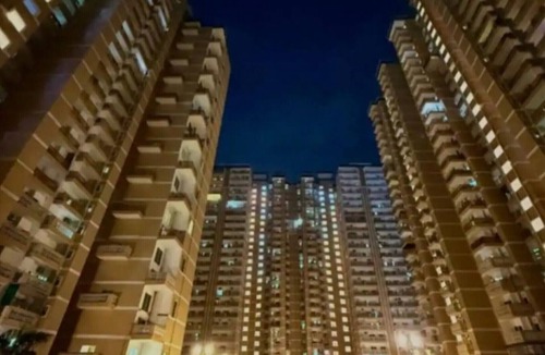 Greater Noida Apartment | Comfy zone|5 min to metro;PariChowk;ExpoMart;KP