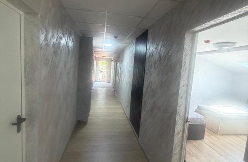 Balteni House | Complex
