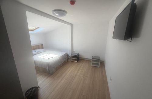Balteni House | Complex