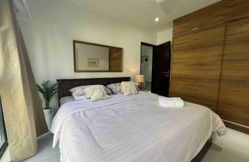 Bandra West Apartment | ConnektHomes - Luxurious Modern Bliss in Bandra - 6BR
