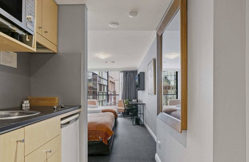 Haymarket Apartment | Convenient City Abode