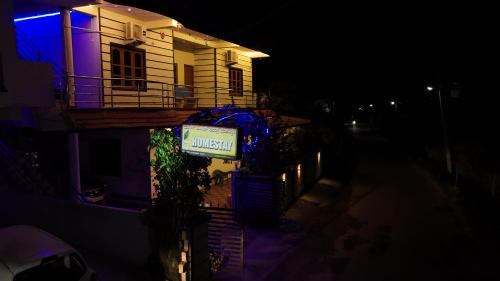 Kushalnagar House | Coorg peacock feathers home stay
